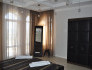 Sinatra bedroom