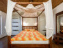 Comfortable double bed